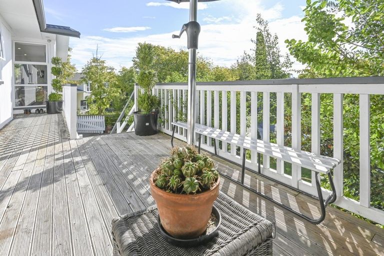 Photo of property in 23 Rakau Street, Havelock North, 4130