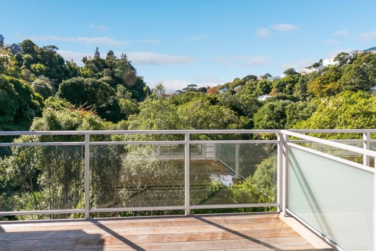 Photo of property in 3/27 The Rigi, Northland, Wellington, 6012