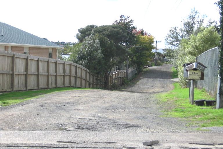 Photo of property in 17a/1 Tawa Road, Te Atatu Peninsula, Auckland, 0610