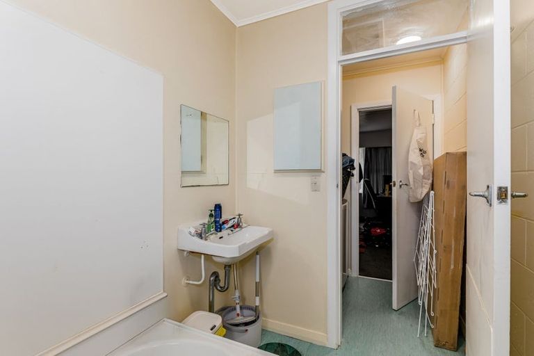 Photo of property in 138a Reynolds Street, Taita, Lower Hutt, 5011