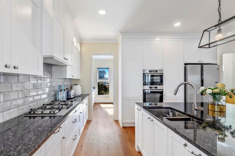 Photo of property in 36 Headland Drive, Long Bay, Auckland, 0630