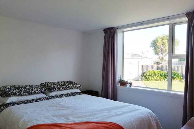 Photo of property in 8/23 Frederick Street, Waltham, Christchurch, 8011