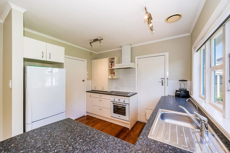 Photo of property in 37 Hillcrest Road, Raumati South, Paraparaumu, 5032