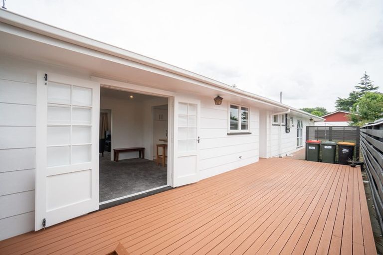 Photo of property in 1 Rakino Place, Awapuni, Palmerston North, 4412