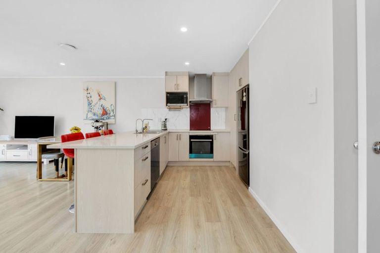 Photo of property in 28a Ksenia Drive, Flat Bush, Auckland, 2019