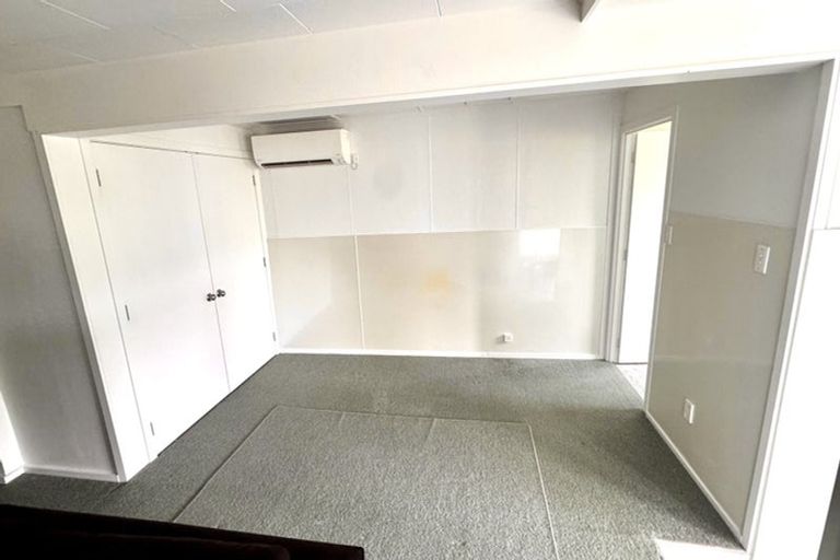 Photo of property in 4/2 Routley Drive, Glen Eden, Auckland, 0602