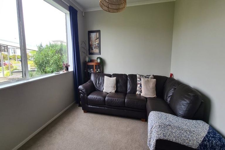 Photo of property in 2 Kotuku Lane, Hobsonville, Auckland, 0616