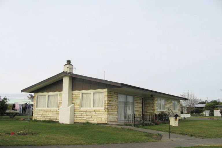 Photo of property in 2 Forsyth Street, Taradale, Napier, 4112