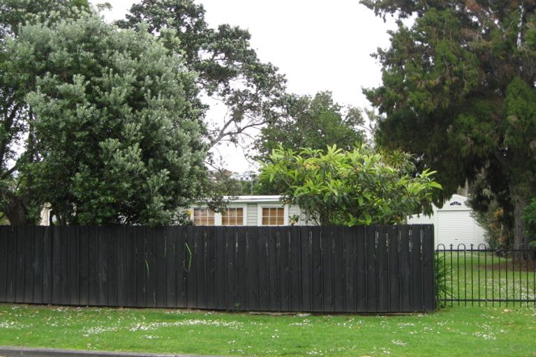 Photo of property in 96 Ladies Mile, Manly, Whangaparaoa, 0930