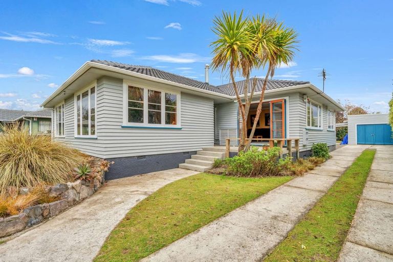 Photo of property in 2 Davidson Street, Glenholme, Rotorua, 3010
