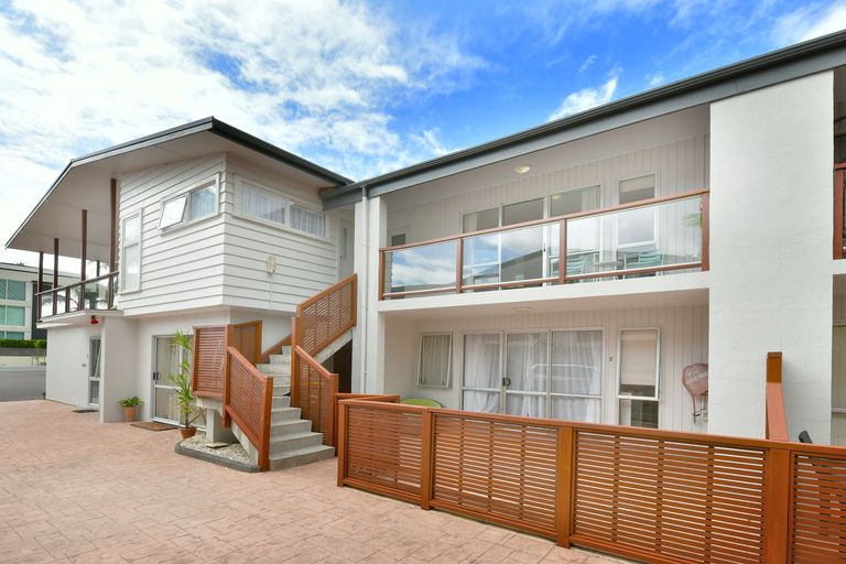 Photo of property in 4/416 Hibiscus Coast Highway, Orewa, 0931