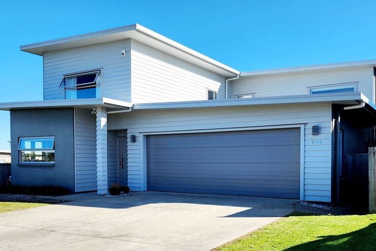 Photo of property in 126 Maire Road, Orewa, 0931