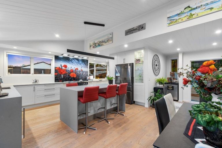 Photo of property in 6 Western Road, Otumoetai, Tauranga, 3110