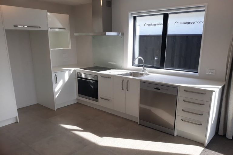 Photo of property in 5 Piripiri Place, Broomfield, Christchurch, 8042