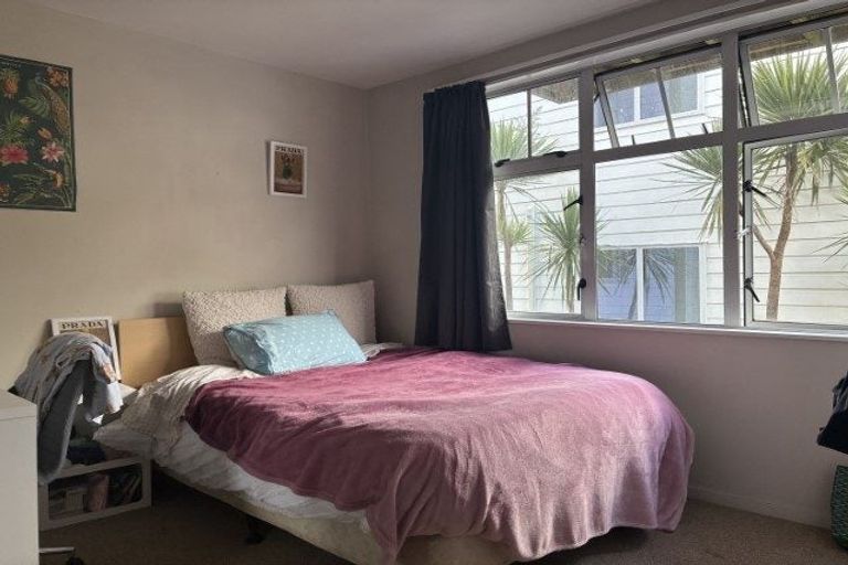 Photo of property in 146h Aro Street, Aro Valley, Wellington, 6021