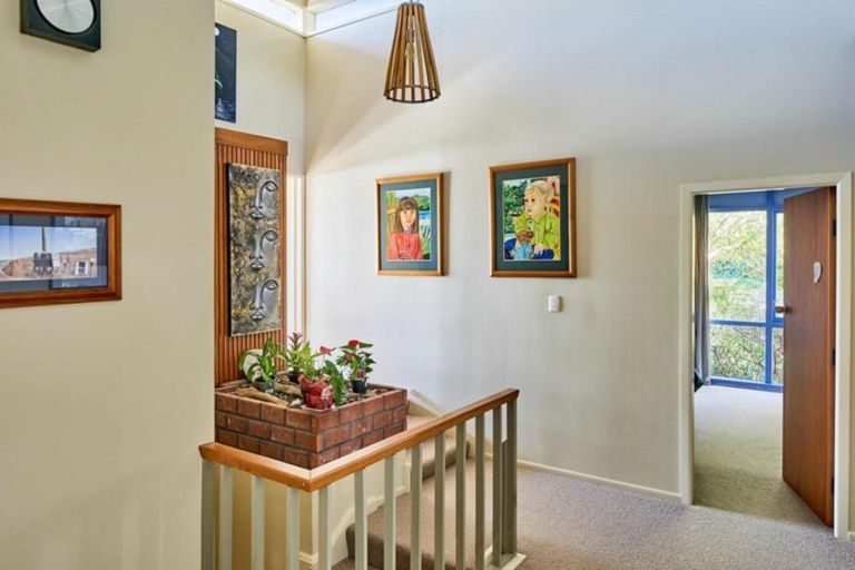 Photo of property in 3 Luff Place, Whitby, Porirua, 5024