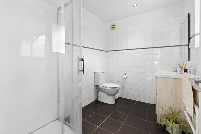 Photo of property in 12 Cliff Road, Tasman, Upper Moutere, 7173