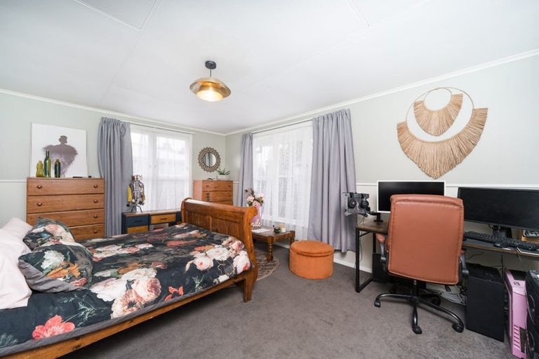 Photo of property in 16 Newbury Street, Awapuni, Palmerston North, 4412