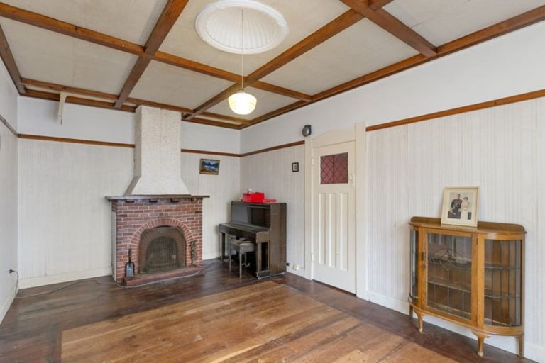 Photo of property in 23 Harland Street, Brooklyn, Wellington, 6021