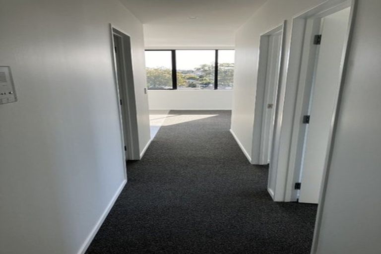 Photo of property in 406/3 Rauemi Way, Te Atatu South, Auckland, 0610