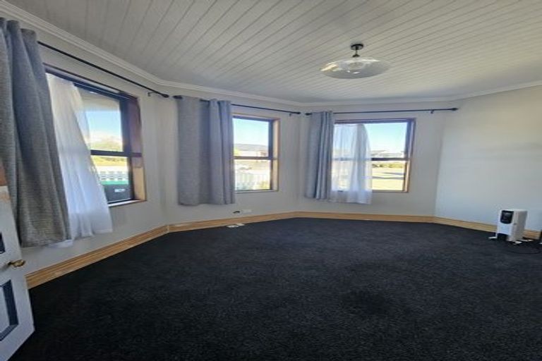 Photo of property in 55 Arthur Street, Seaview, Timaru, 7910