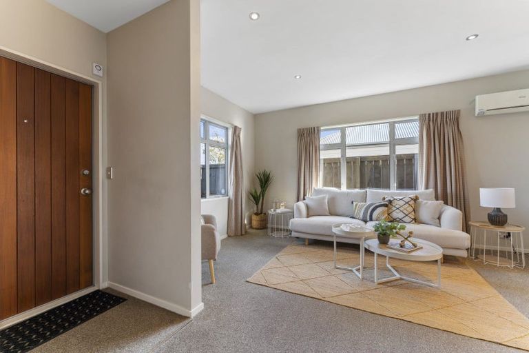 Photo of property in 2/12 Mounter Avenue, Northwood, Christchurch, 8051