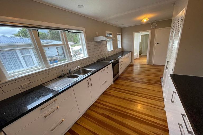 Photo of property in 88 Hine Road, Wainuiomata, Lower Hutt, 5014