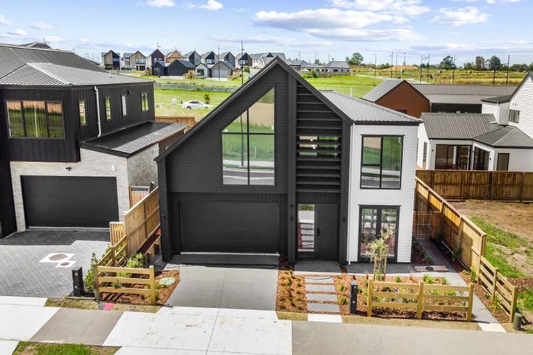 Photo of property in 21 Wagyu Lane, Karaka, 2580