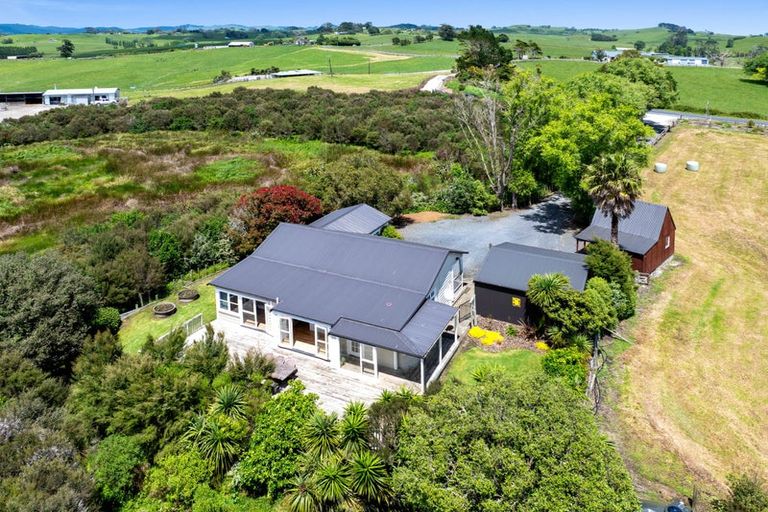 Photo of property in 310 Waiteitei Road, Wellsford, 0974