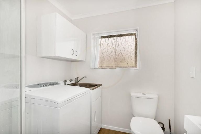 Photo of property in 51 Christmas Road, Manurewa, Auckland, 2102