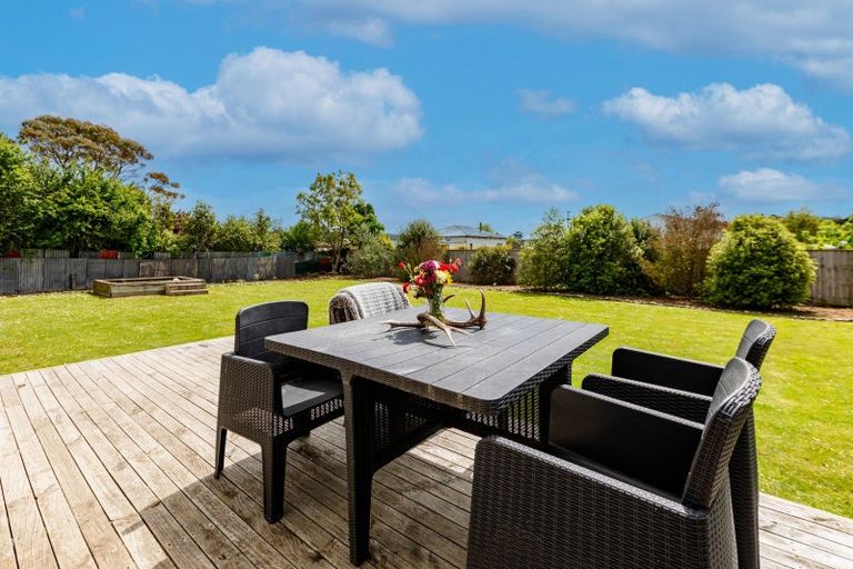 Photo of property in 9a Shanly Street, Waipawa, 4210