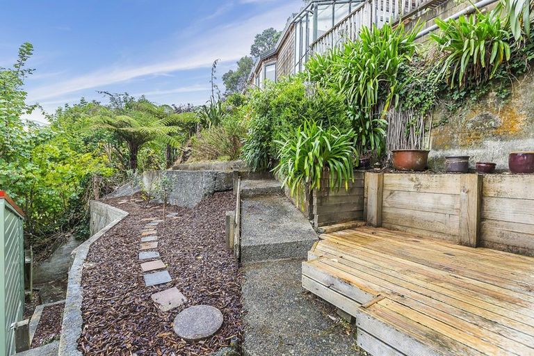 Photo of property in 80 Glenmore Street, Northland, Wellington, 6012