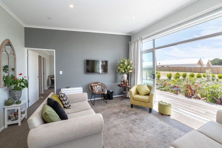 Photo of property in 19 Cotterville Crescent, Greytown, 5712