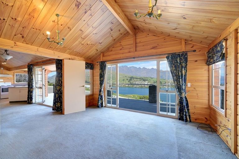 Photo of property in 106 Panorama Terrace, Queenstown, 9300