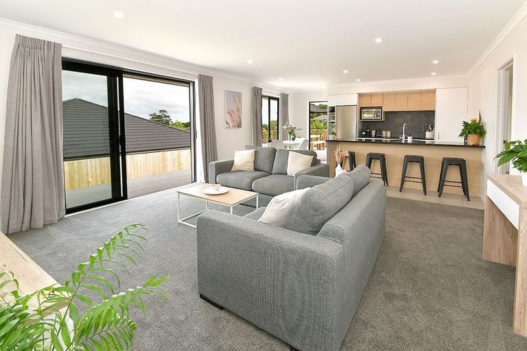 Photo of property in 5 St Julia Court, Helensville, 0800