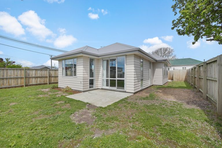 Photo of property in 1/471 Pages Road, Aranui, Christchurch, 8061
