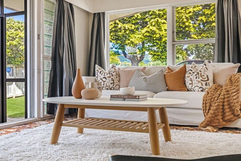 Photo of property in 104 Grand Vue Road, Kawaha Point, Rotorua, 3010