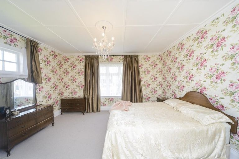 Photo of property in 7 Station Road, Marton, 4710