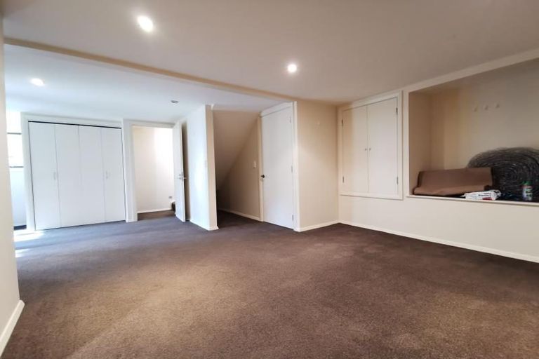 Photo of property in 15 Ranui Crescent, Khandallah, Wellington, 6035