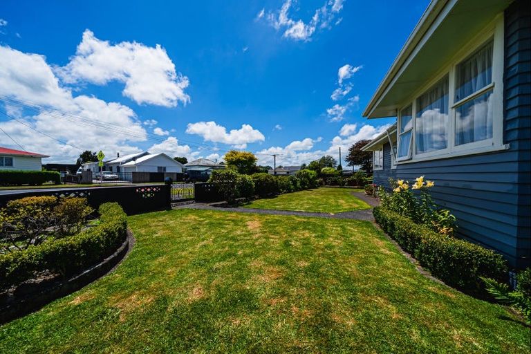 Photo of property in 65 Cloten Road, Stratford, 4332