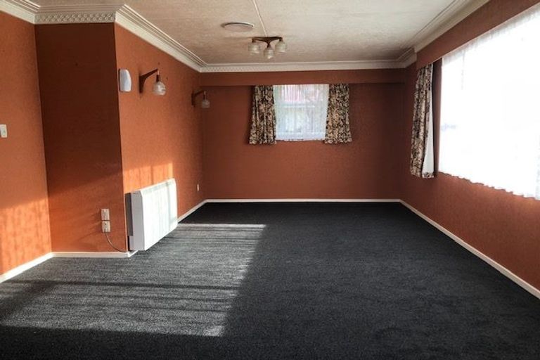 Photo of property in 2/4 Clifton Street, Windsor, Invercargill, 9810