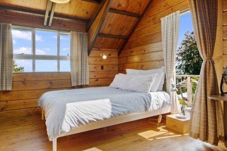 Photo of property in 69 Mere Road, Taupo, 3330