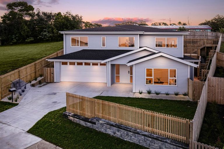 Photo of property in 7 Surf View Crescent, Red Beach, 0932