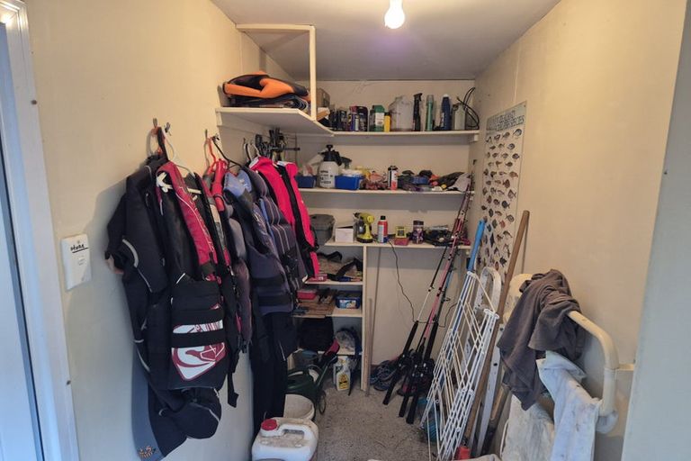 Photo of property in 20 Quail Crescent, Takamatua, 7581