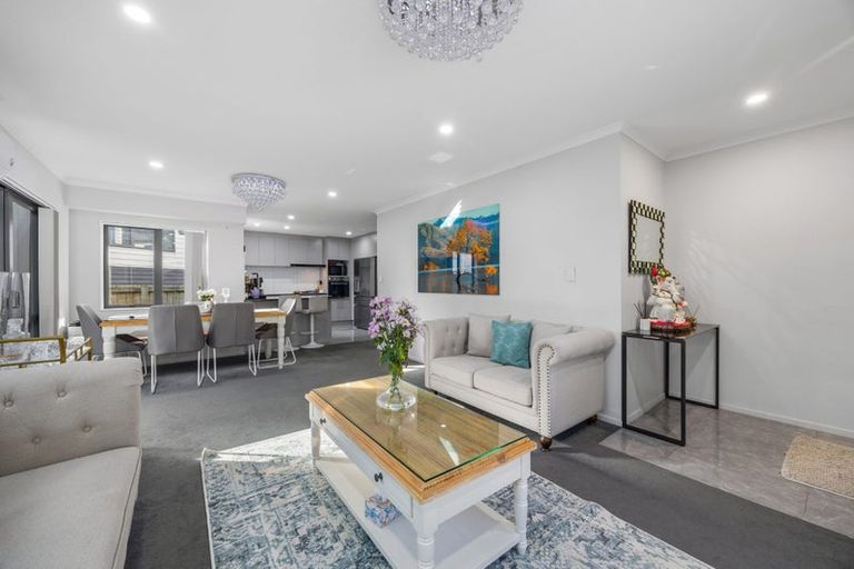 Photo of property in 6 Te Hiko Way, Mangere, Auckland, 2022