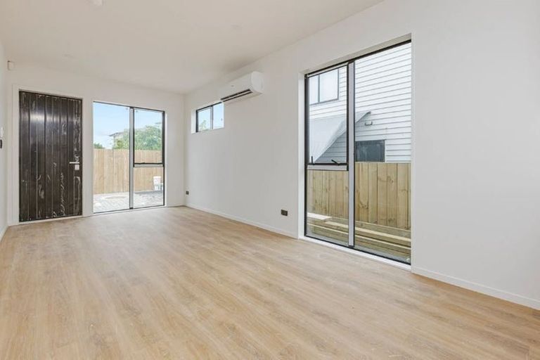 Photo of property in 2/86 East Tamaki Road, Papatoetoe, Auckland, 2025