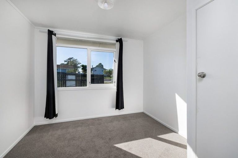 Photo of property in 15 Whiteman Road, Kawakawa, 0210