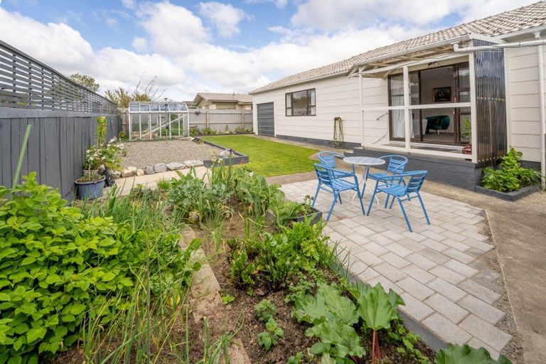 Photo of property in 2/64 Fergusson Street, Stoke, Nelson, 7011