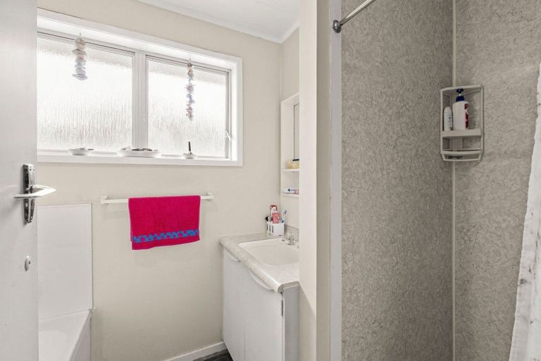 Photo of property in 24 Hood Street, Castlecliff, Whanganui, 4501
