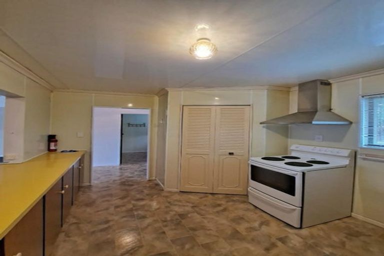 Photo of property in 345 High Street, Hawera, 4610